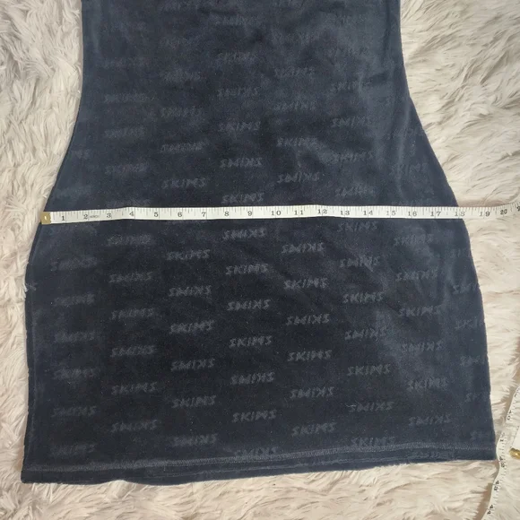 SKIMS Logo Velour Slip Dress / ONYX/ LARGE/ NWT - Picture 9 of 13